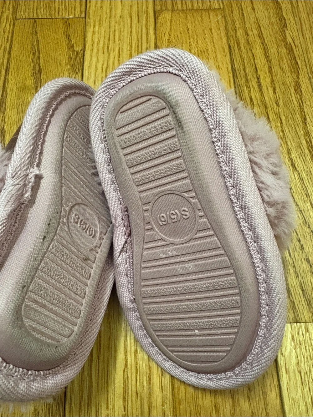 Cat & Jack Mauve metallic Pink Faux-Fur Slip-On Kids Slippers